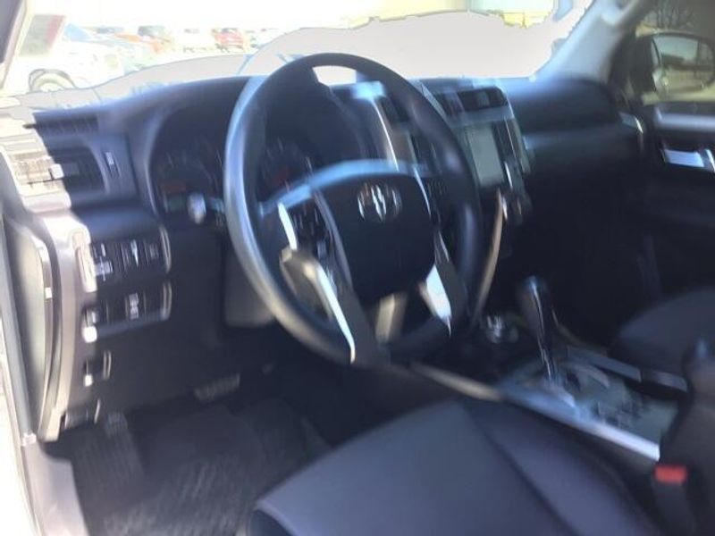 2021 Toyota 4Runner SR5 PremiumImage 9