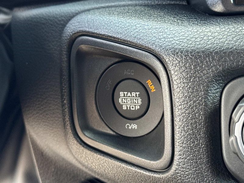 New 2026 Jeep Gladiator Sport S 4x4
