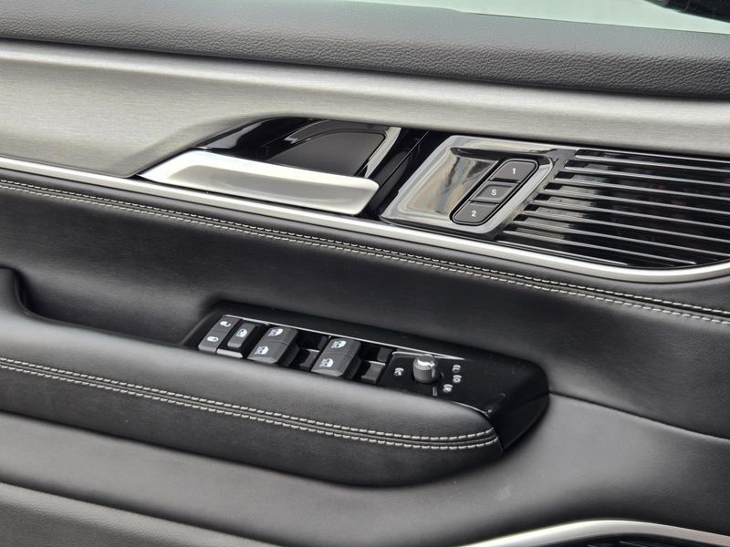 2026 Jeep Grand Wagoneer Limited Reserve 4x4