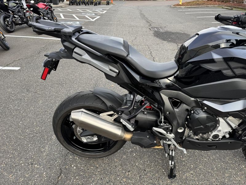 2022 BMW S 1000 XR - TRIPLE BLACK - BLACK STORM METALLIC 