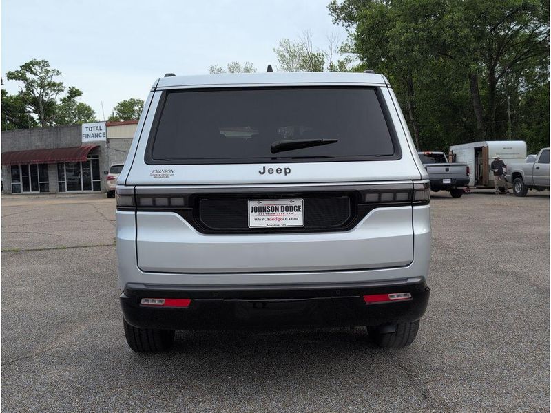 2026 Jeep Grand Wagoneer 4x2Image 4