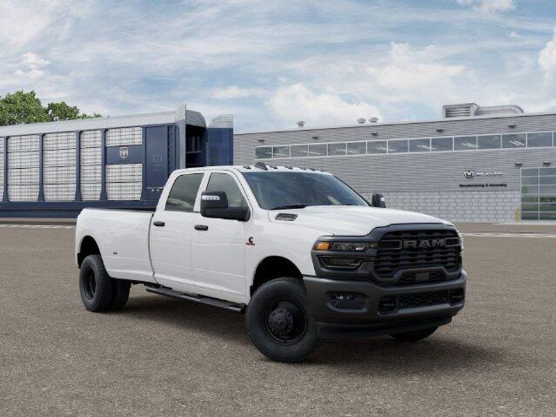 New 2026 RAM 3500 Tradesman Crew Cab 4x4 8