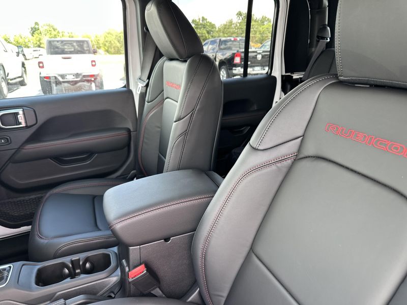 New 2025 Jeep Gladiator Rubicon X 4x4Image 19