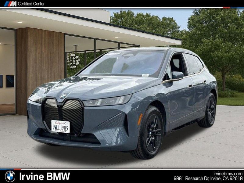 Used 2026 BMW iX xDrive60Image 1