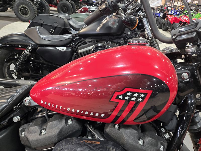 USED 2022 HARLEY SOFTAIL STREET BOB 114 Image 10