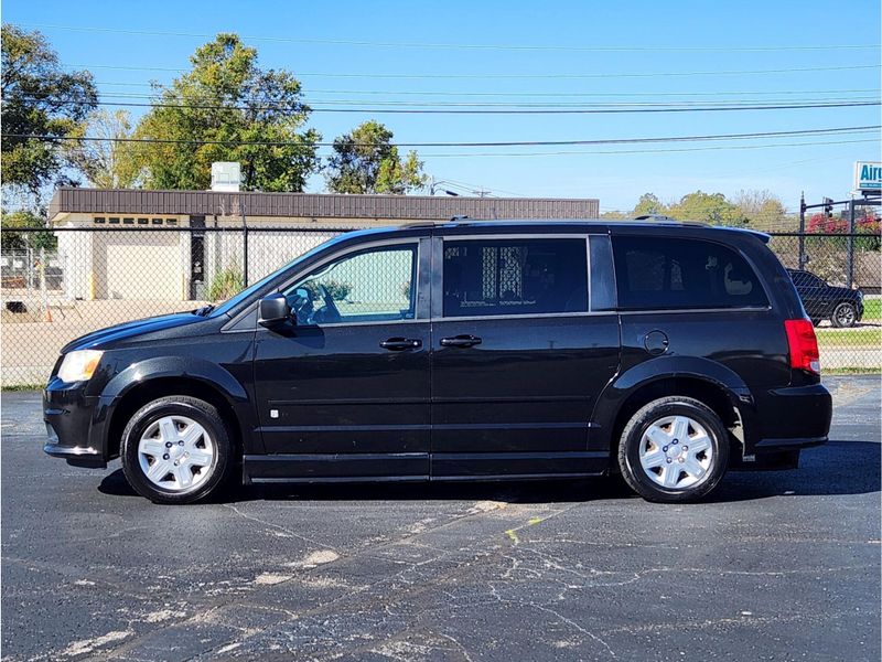 Used 2012 Dodge Grand Caravan SE