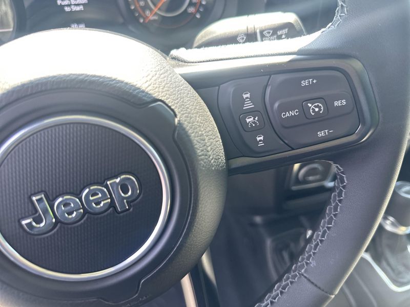 2025 Jeep Gladiator Sport S 4x4Image 24
