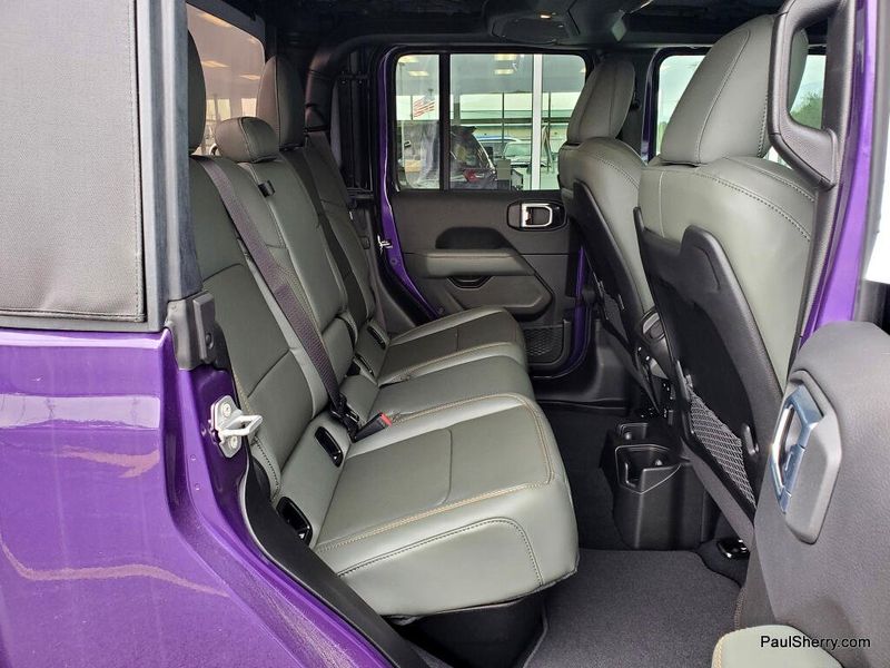 New 2026 Jeep Gladiator Mojave 4x4