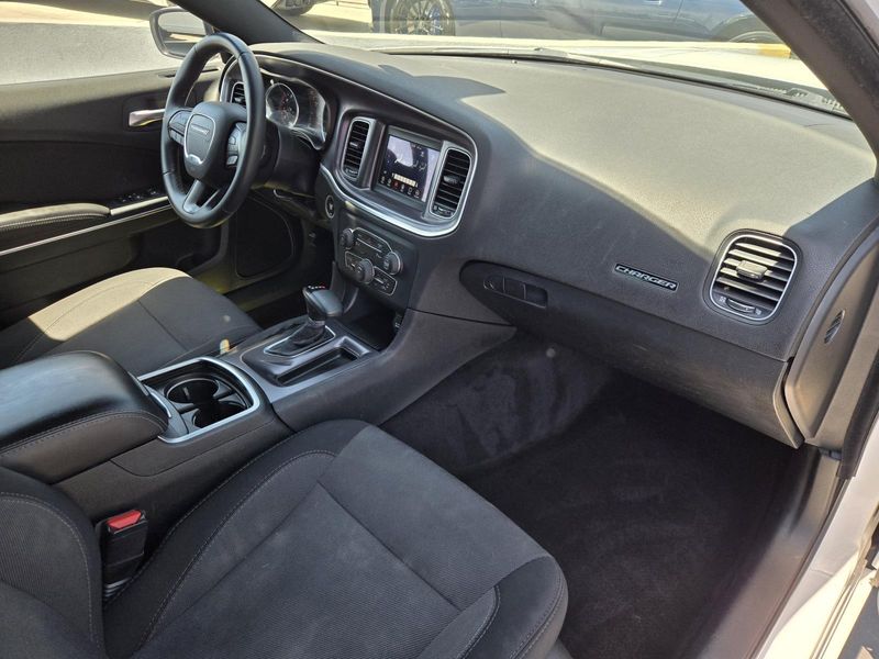 Used 2018 Dodge Charger SXT RWD