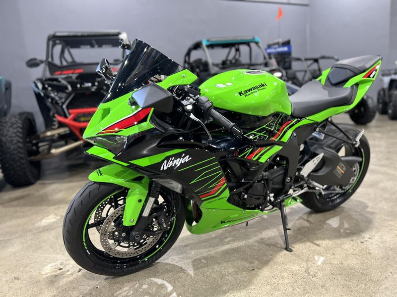 Used 2024 Kawasaki NINJA ZX-6R KRT Image 15