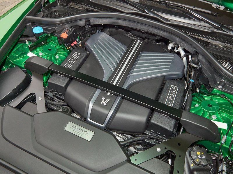 New 2026 Rolls-Royce Cullinan Black BadgeImage 31