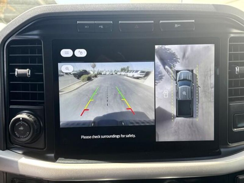 2023 Ford F-150 Lightning XLT photo 14