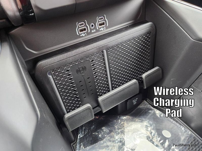 New 2026 RAM 1500 Big Horn Crew Cab 4x4 5'7' Box