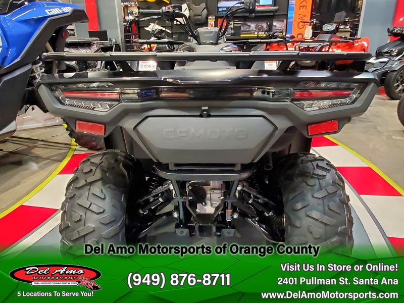 2024 CFMOTO CF400AU-6S  in a JET BLACK exterior color. Del Amo Motorsports of Orange County (949) 416-2102 delamomotorsports.com 