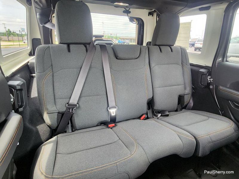 New 2025 Jeep Wrangler 4-door SaharaImage 4
