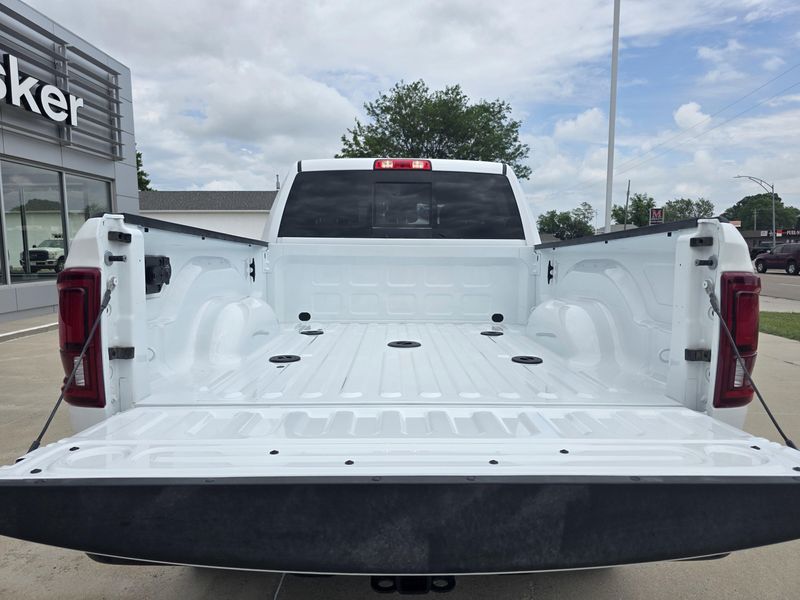 New 2025 RAM 2500 Big HornImage 8