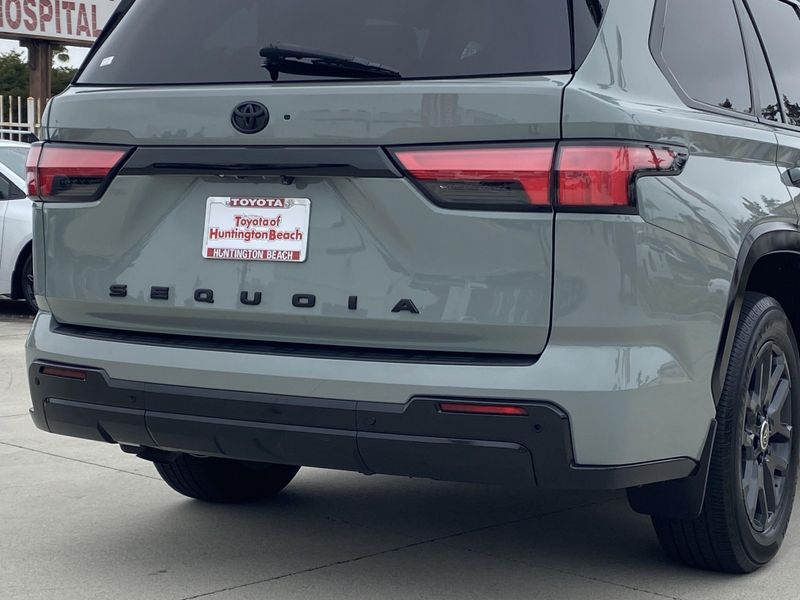 Used 2024 Toyota Sequoia PlatinumImage 4