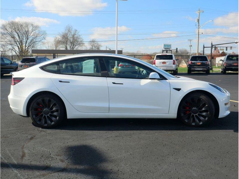 2023 Tesla Model 3 PerformanceImage 12