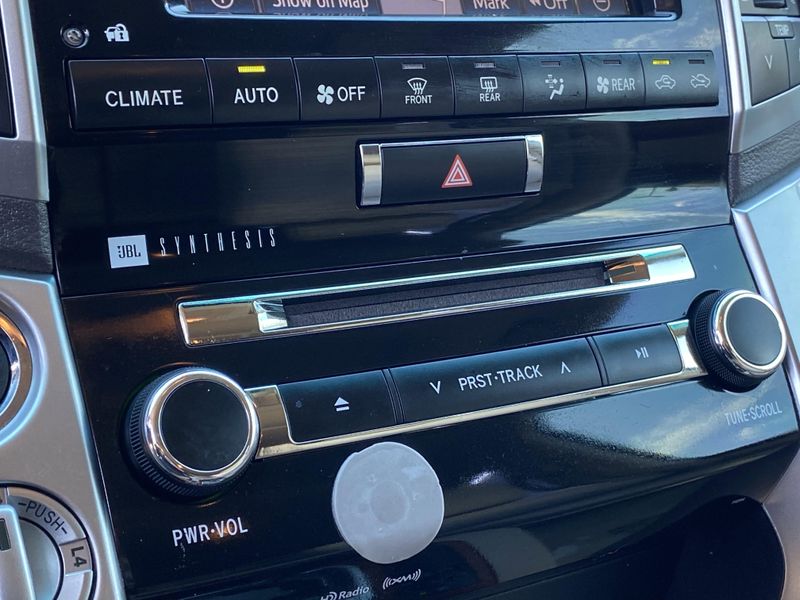 2013 Toyota Land Cruiser BaseImage 23