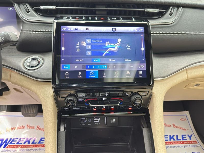 Used 2023 Jeep Grand Cherokee LimitedImage 12