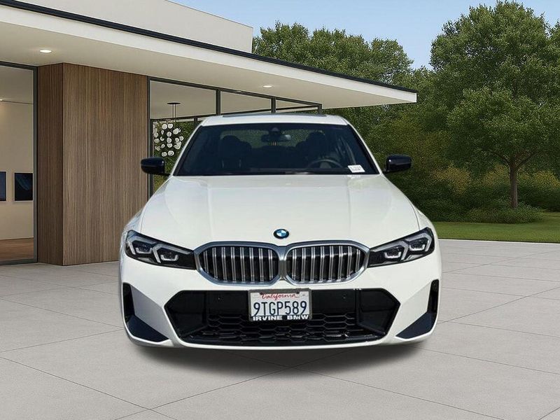 Used 2025 BMW 3 Series 330i xDriveImage 4