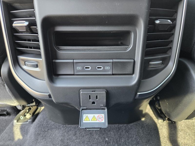 New 2026 RAM 1500 Big Horn Crew Cab 4x4 5'7' Box
