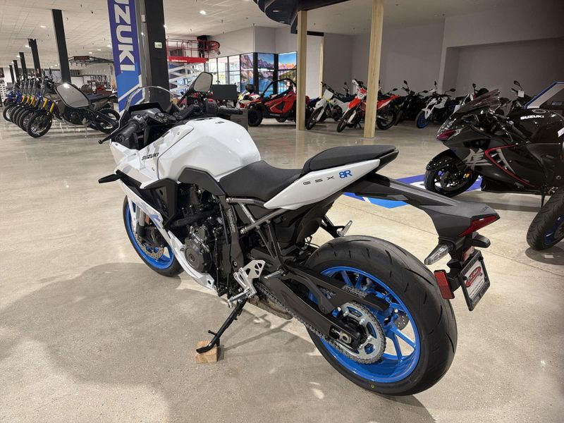 New 2026 Suzuki GSX-8R Image 15