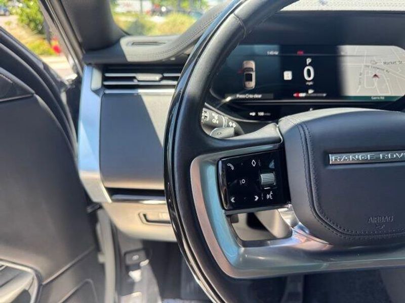 2023 Land Rover Range Rover SE