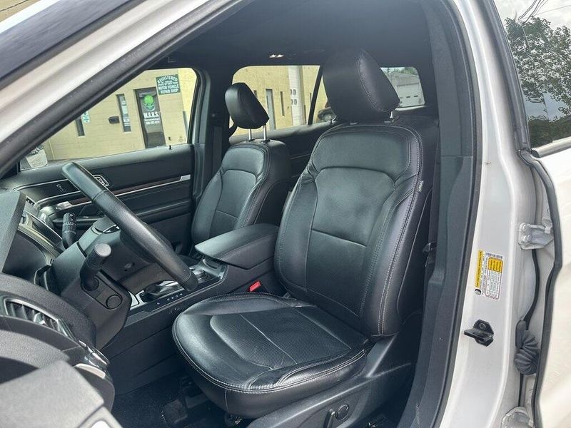 2019 Ford Explorer Limited photo 11