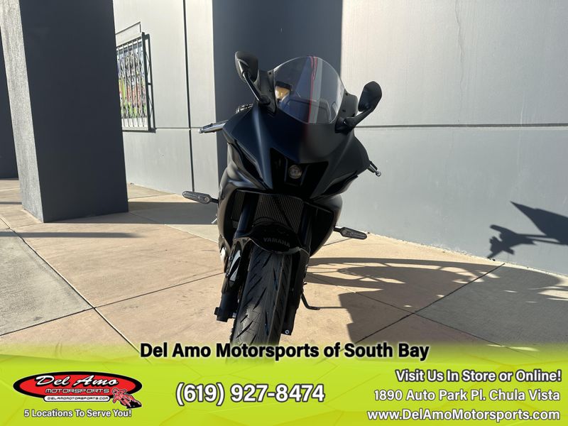 2025 Yamaha YZF-R7 Image 4