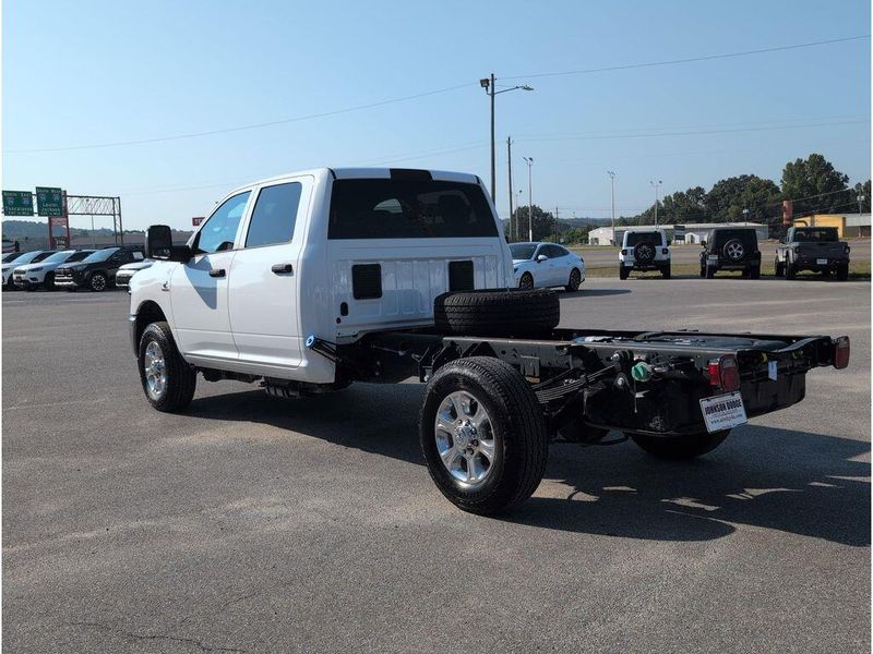 New 2026 RAM 3500 Tradesman Crew Cab Chassis 4x4 60