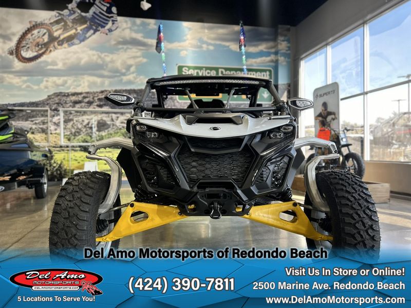 2024 Can-Am 9BRB  in a CATALYST GRAY & NEO YELLOW exterior color. Del Amo Motorsports of Redondo Beach (424) 304-1660 delamomotorsports.com 