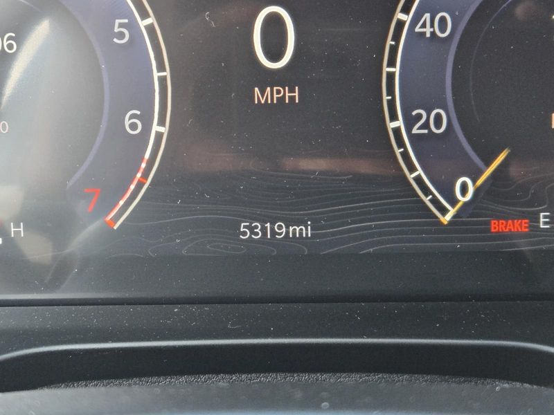 Used 2025 Jeep Grand Cherokee Laredo X 4x2
