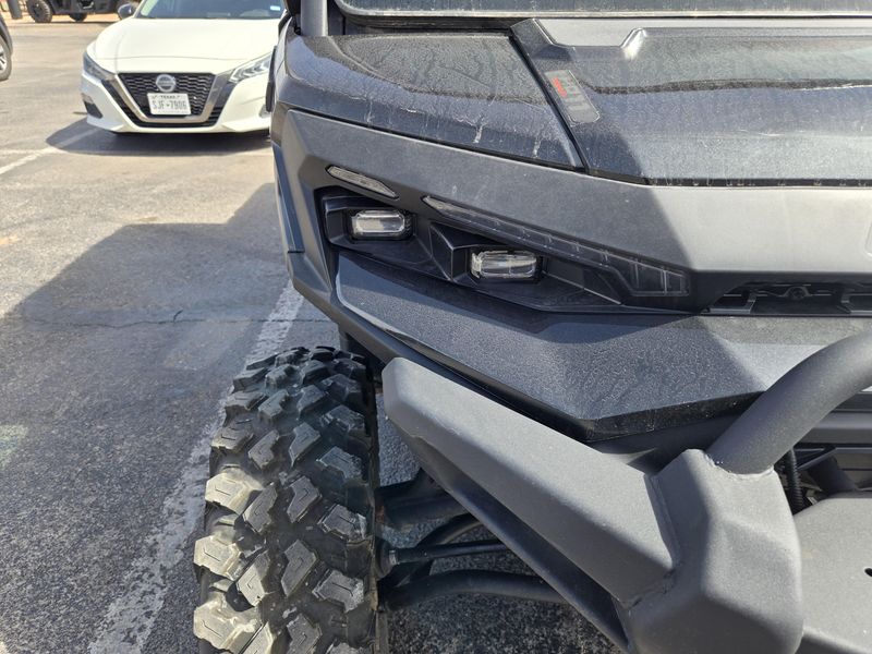 USED 2026 CAN-AM SSV DEF MAX TEXCAB 65 HD11 BK HB 26 LIMITED HD11 Image 7