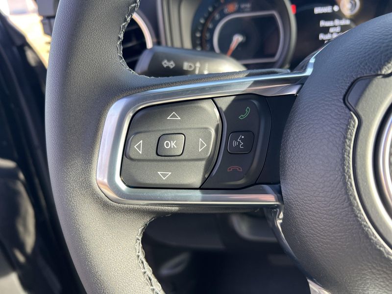 New 2026 Jeep Wrangler 4-door SaharaImage 14