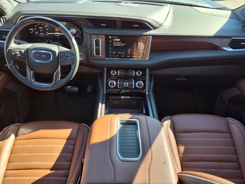 Used 2023 GMC Yukon Denali UltimateImage 12