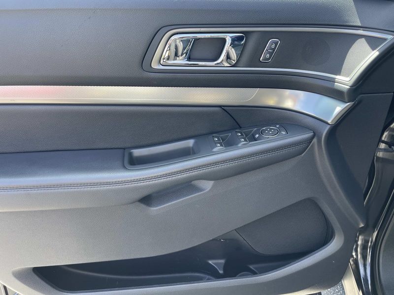 Used 2019 Ford Explorer XLT FWD