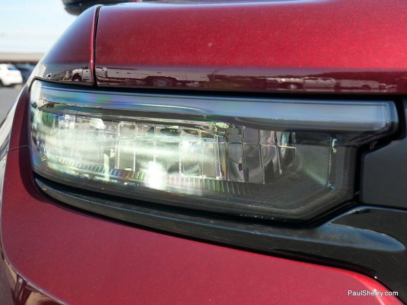 New 2025 Jeep Grand Cherokee Limited 4x4Image 17
