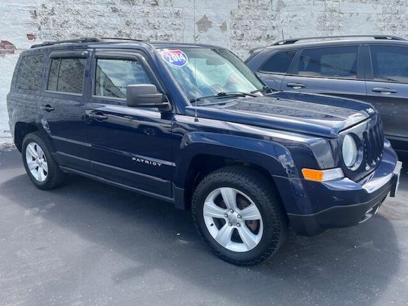 Used 2014 Jeep Patriot Image 2