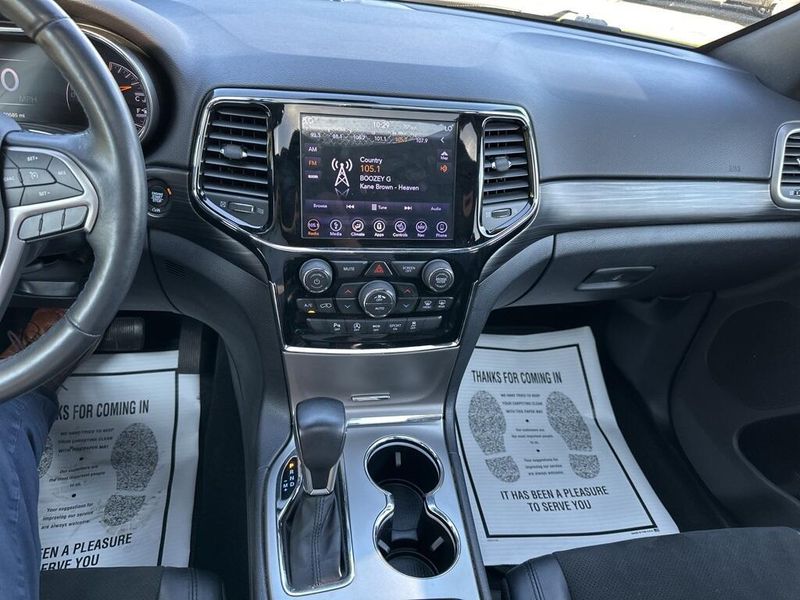 2019 Jeep Grand Cherokee Altitude photo 18