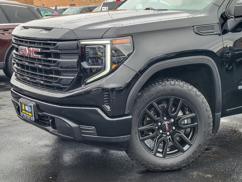 2023 Gmc Sierra 1500 Pro photo 2