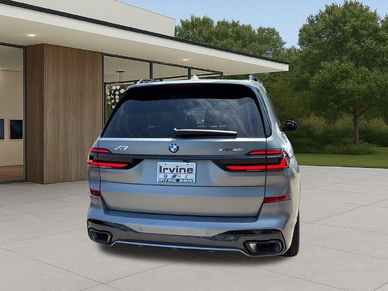 New 2027 BMW X7 xDrive40iImage 9