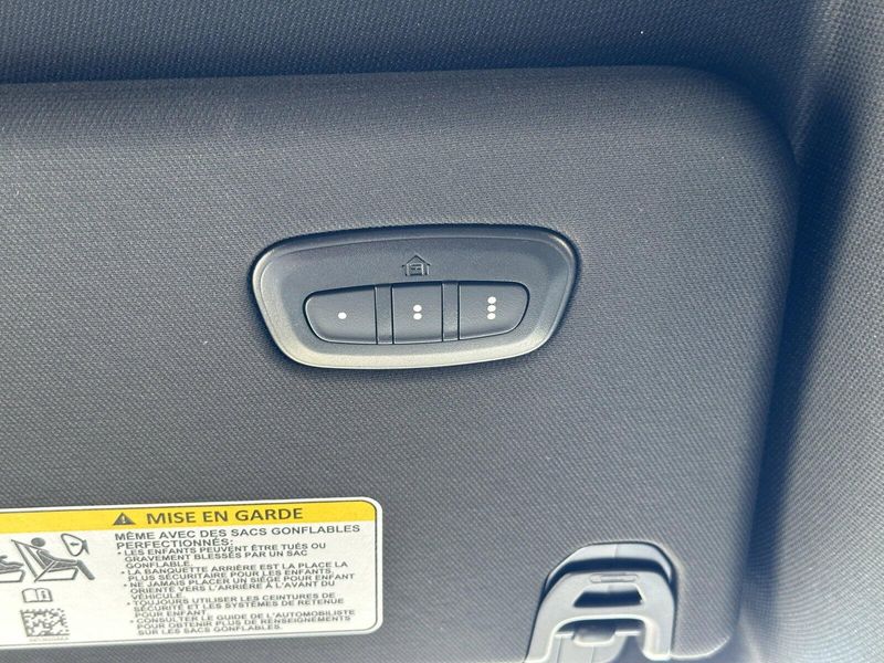 2025 RAM 1500 Big HornImage 27