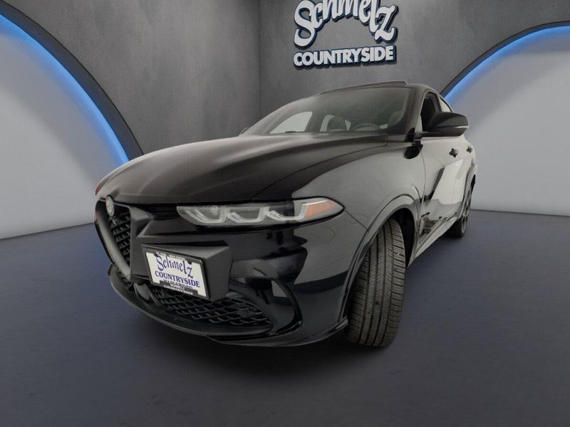 Used 2025 Alfa Romeo Tonale Intensa AWD w/SunroofImage 14