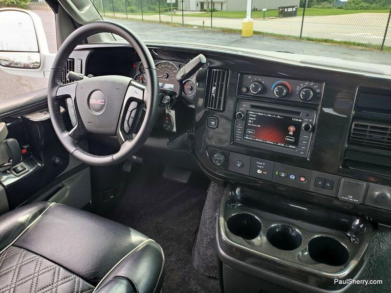 2019 GMC Savana 2500 Image 41