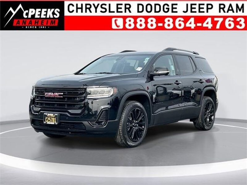 Used 2022 GMC Acadia SLTImage 1