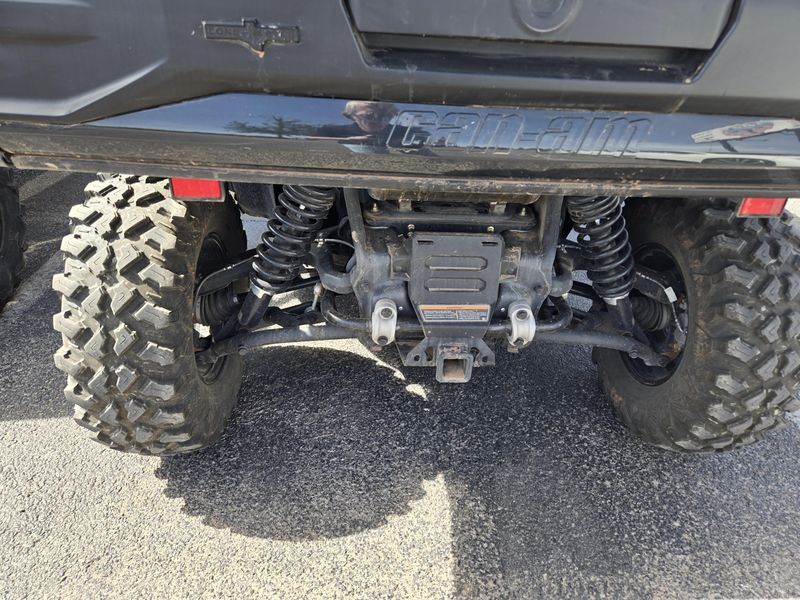 USED 2026 CAN-AM SSV DEF MAX TEXCAB 65 HD11 BK HB 26 LIMITED HD11 Image 13