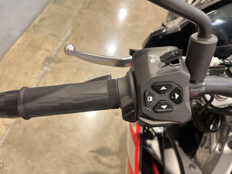 Used 2024 Aprilia TUONO 660 FACTORY Image 16
