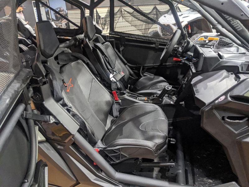 New 2027 Can-Am MAVERICK X3 MAX X RC TURBO RR Image 22