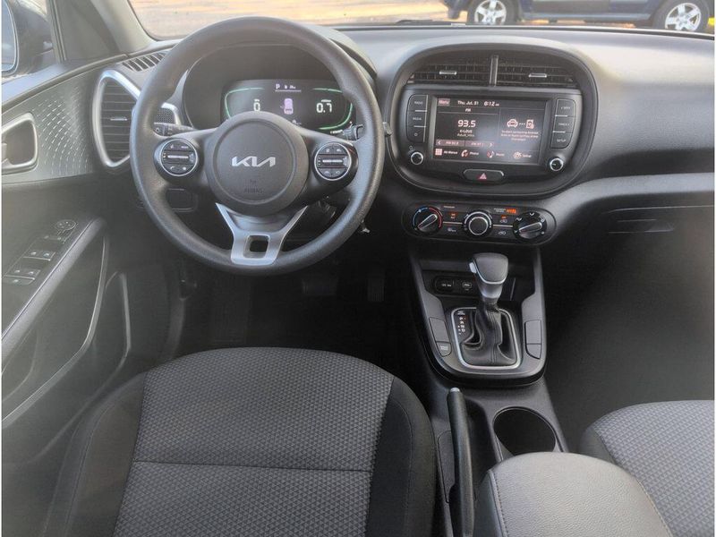 Used 2023 Kia Soul LXImage 31